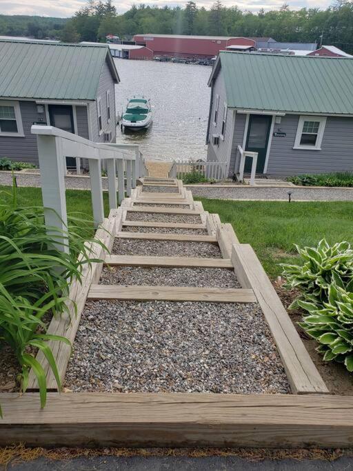 Lakefront Cottage On Beautiful Lake Winnipesaukee Laconia Exterior photo