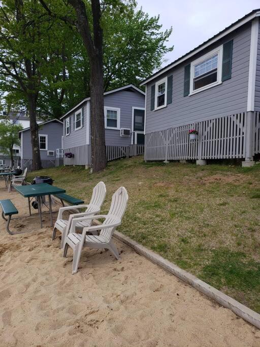 Lakefront Cottage On Beautiful Lake Winnipesaukee Laconia Exterior photo