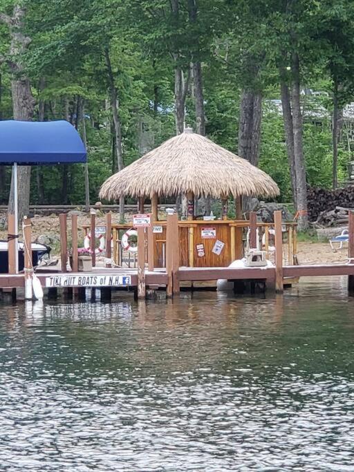 Lakefront Cottage On Beautiful Lake Winnipesaukee Laconia Exterior photo